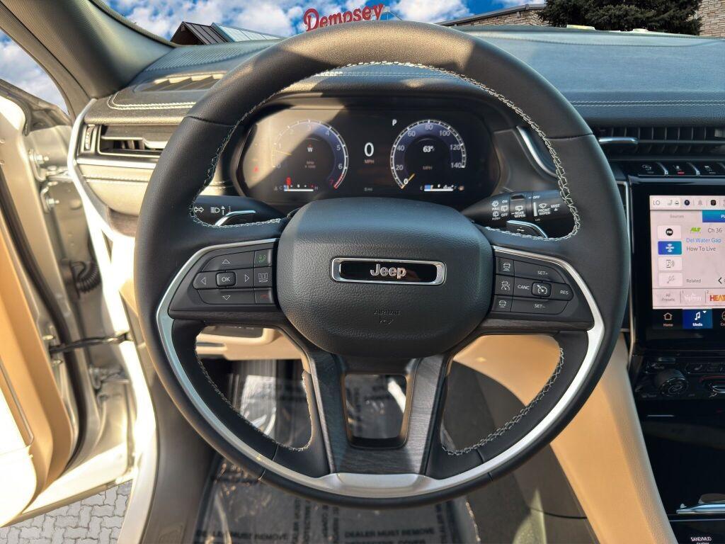 new 2025 Jeep Grand Cherokee car, priced at $51,835