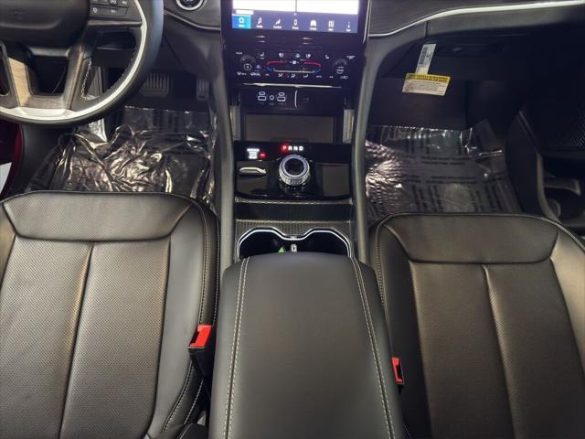 new 2025 Jeep Grand Cherokee car, priced at $51,137