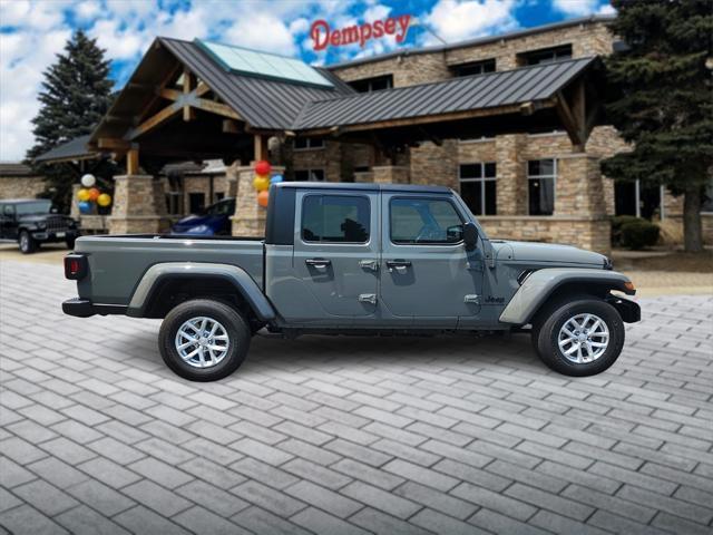 new 2023 Jeep Gladiator car, priced at $46,315