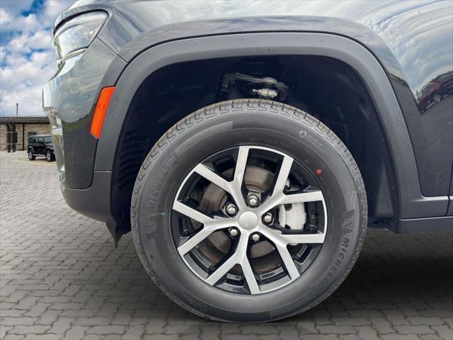 new 2025 Jeep Grand Cherokee car, priced at $48,290