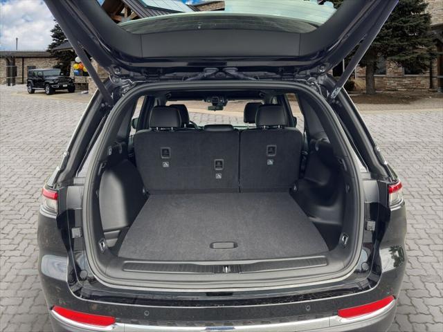 new 2025 Jeep Grand Cherokee car, priced at $48,290