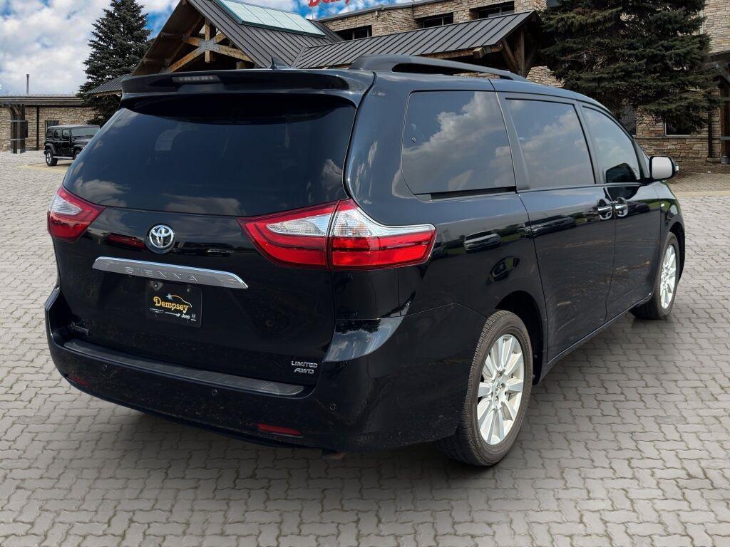 used 2017 Toyota Sienna car