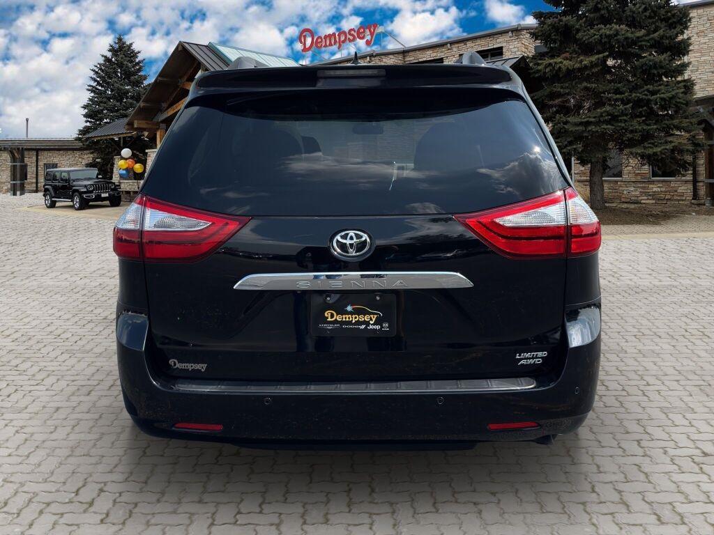 used 2017 Toyota Sienna car