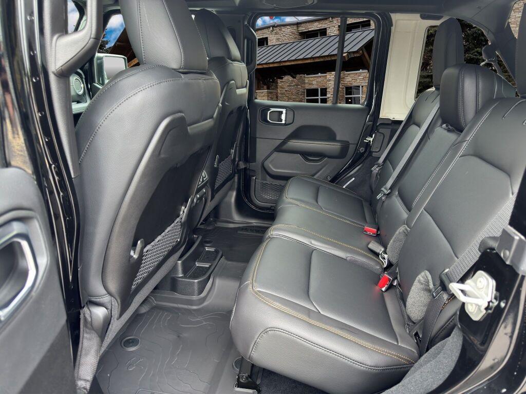 new 2025 Jeep Wrangler car, priced at $59,259