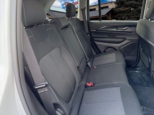 new 2023 Jeep Grand Cherokee car, priced at $39,500