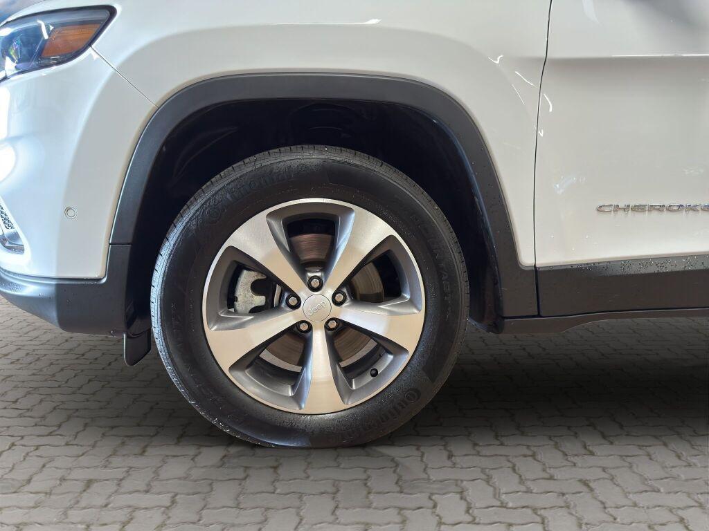 used 2021 Jeep Cherokee car, priced at $20,991