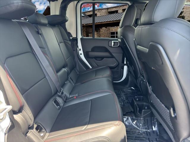 new 2025 Jeep Gladiator car, priced at $55,854