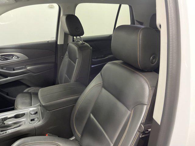 used 2021 Chevrolet Traverse car, priced at $31,990