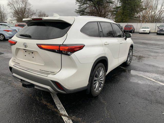 used 2021 Toyota Highlander car, priced at $37,990