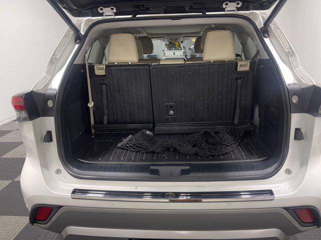 used 2021 Toyota Highlander car, priced at $36,777