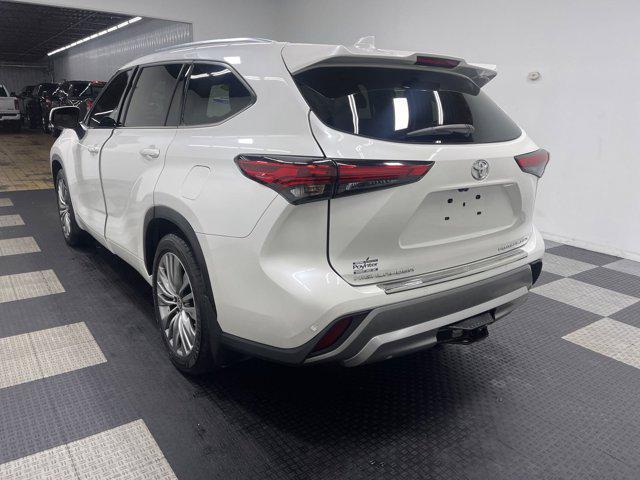 used 2021 Toyota Highlander car, priced at $36,777