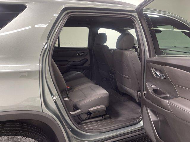 used 2023 Chevrolet Traverse car, priced at $30,990