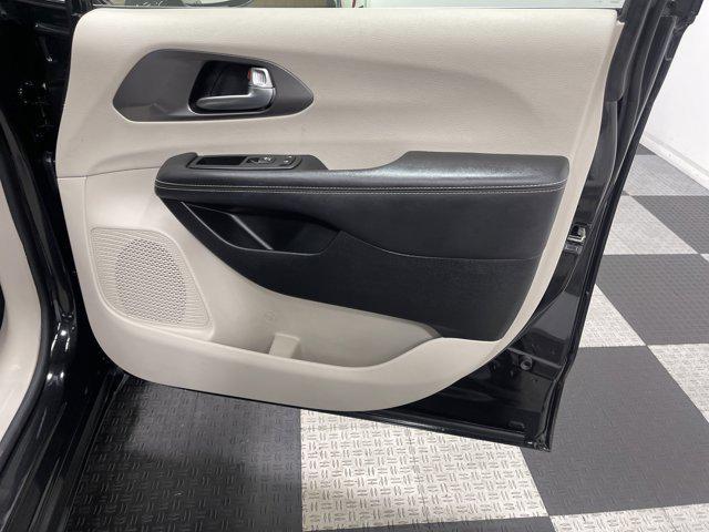 used 2024 Chrysler Pacifica Hybrid car, priced at $28,777