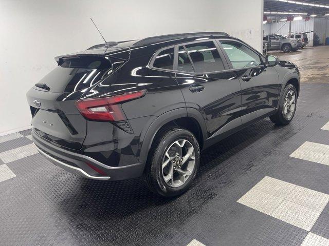 new 2025 Chevrolet Trax car, priced at $25,680