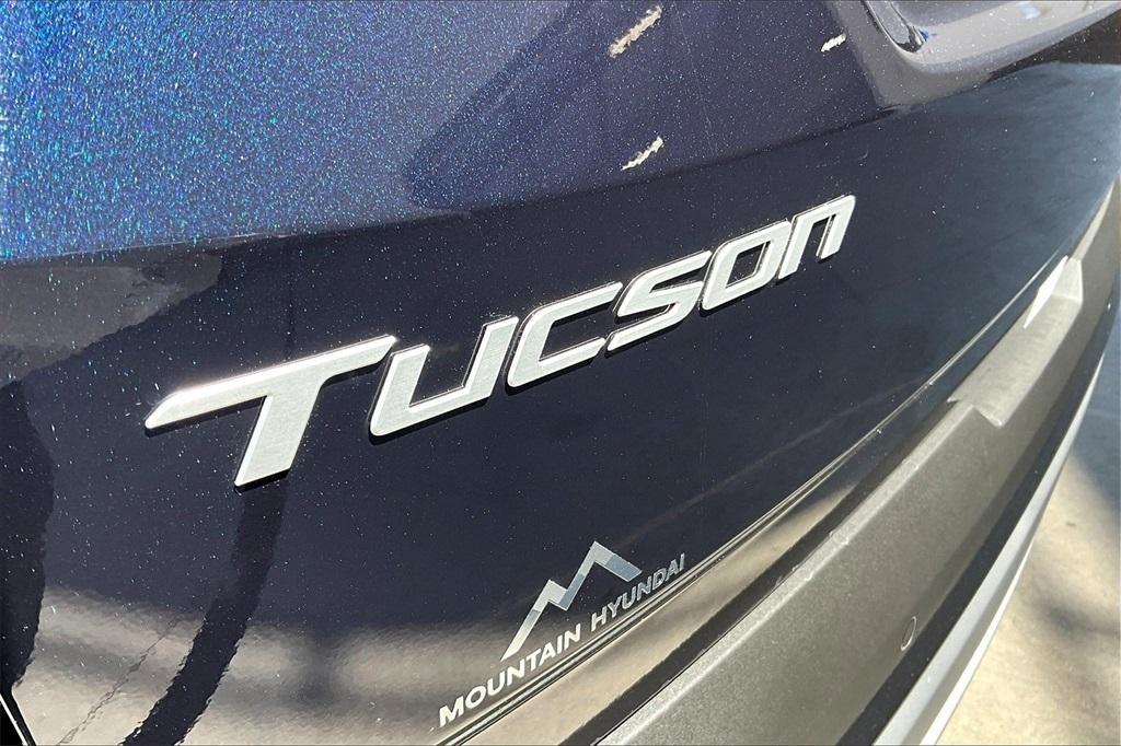 new 2025 Hyundai TUCSON Hybrid car, priced at $40,885