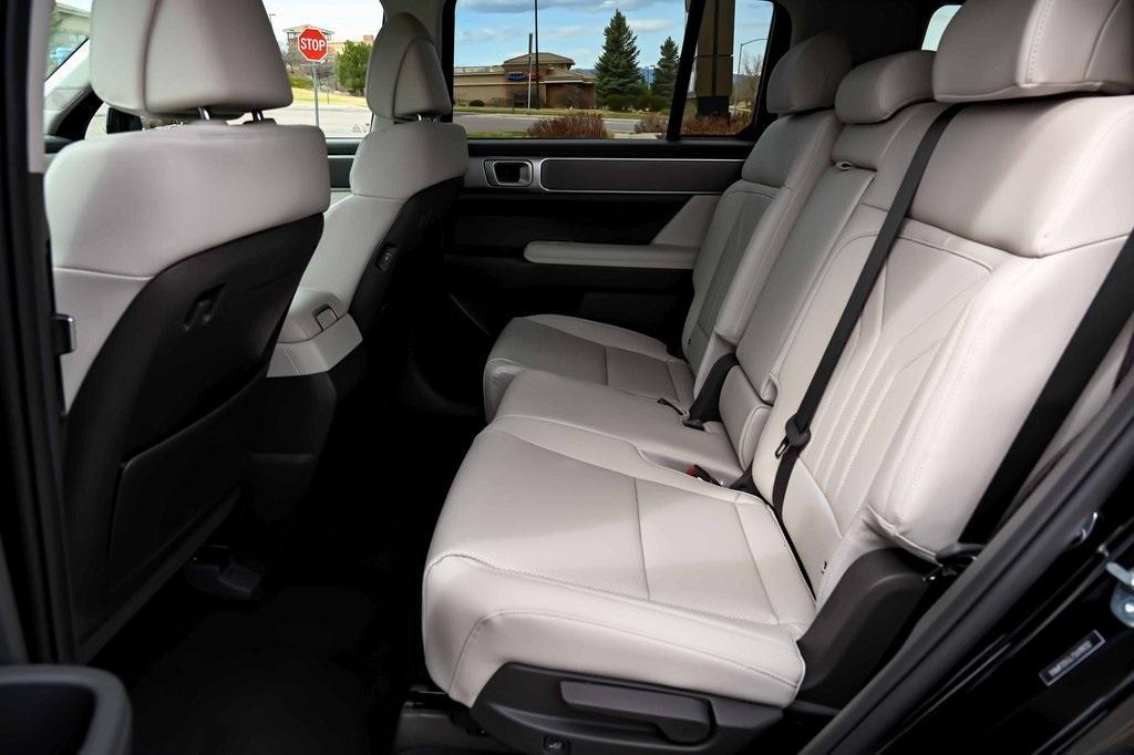 new 2025 Hyundai Santa Fe car, priced at $36,975
