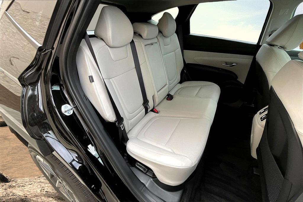 new 2025 Hyundai TUCSON Hybrid car, priced at $34,915