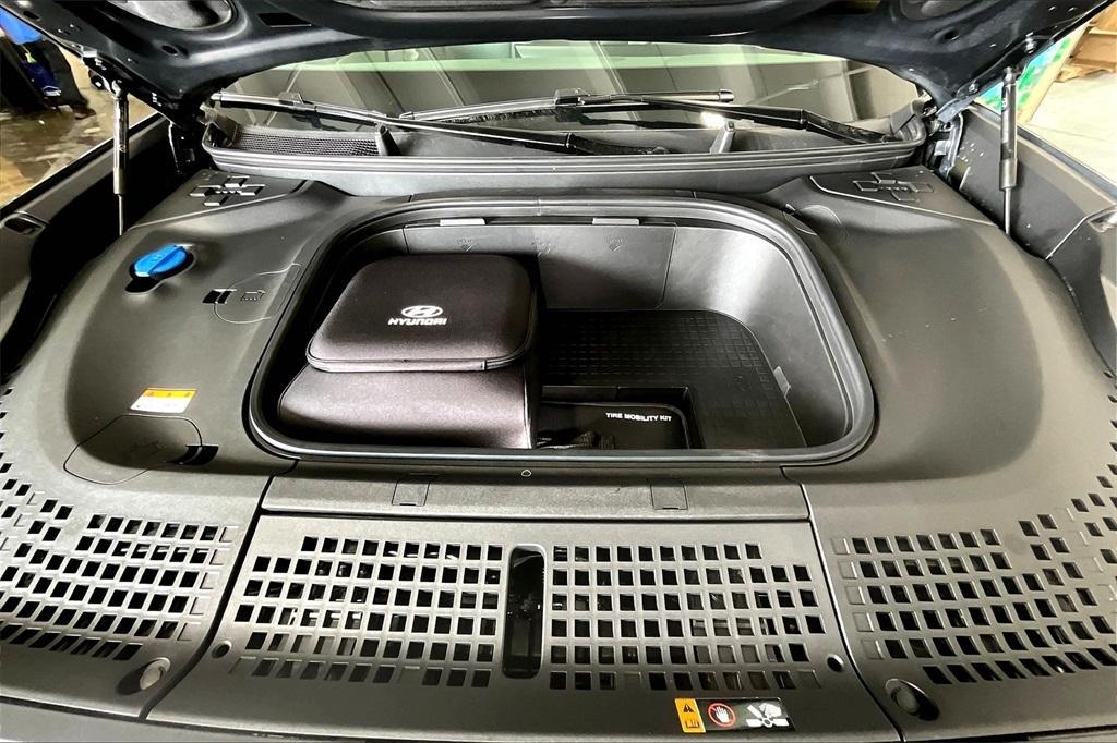 new 2026 Hyundai IONIQ 9 car, priced at $60,775