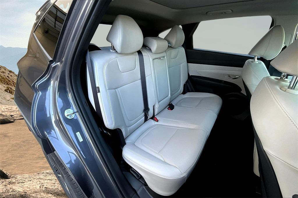 new 2025 Hyundai TUCSON Hybrid car, priced at $33,240