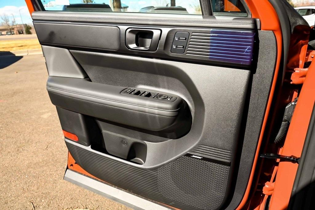 new 2025 Hyundai SANTA FE HEV car, priced at $48,010