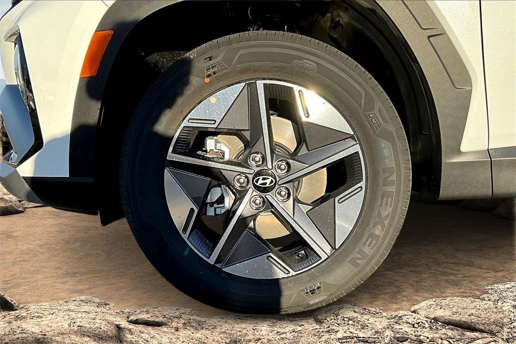 new 2026 Hyundai TUCSON Hybrid car, priced at $33,680
