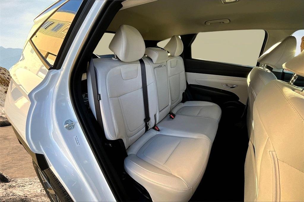 new 2026 Hyundai TUCSON Hybrid car, priced at $33,680