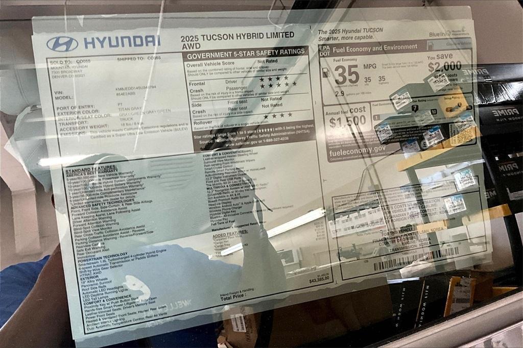 new 2025 Hyundai TUCSON Hybrid car, priced at $40,135