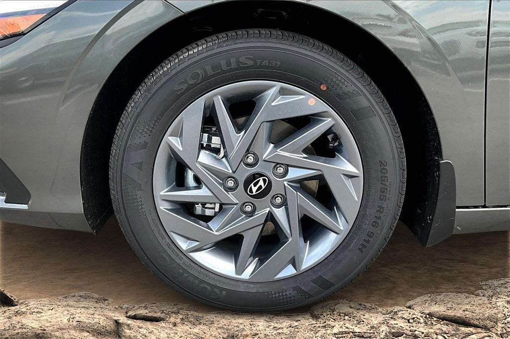 new 2025 Hyundai ELANTRA HEV car, priced at $23,230