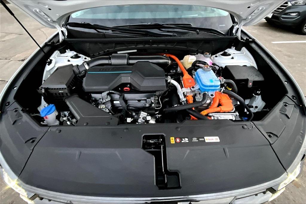 new 2025 Hyundai TUCSON Plug-In Hybrid car, priced at $49,990