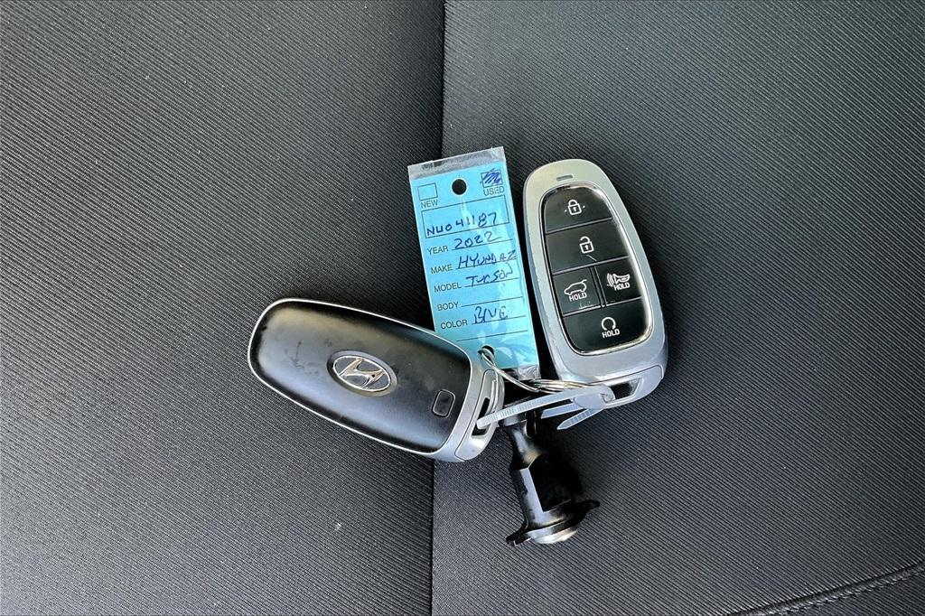 used 2022 Hyundai TUCSON Hybrid car, priced at $25,898