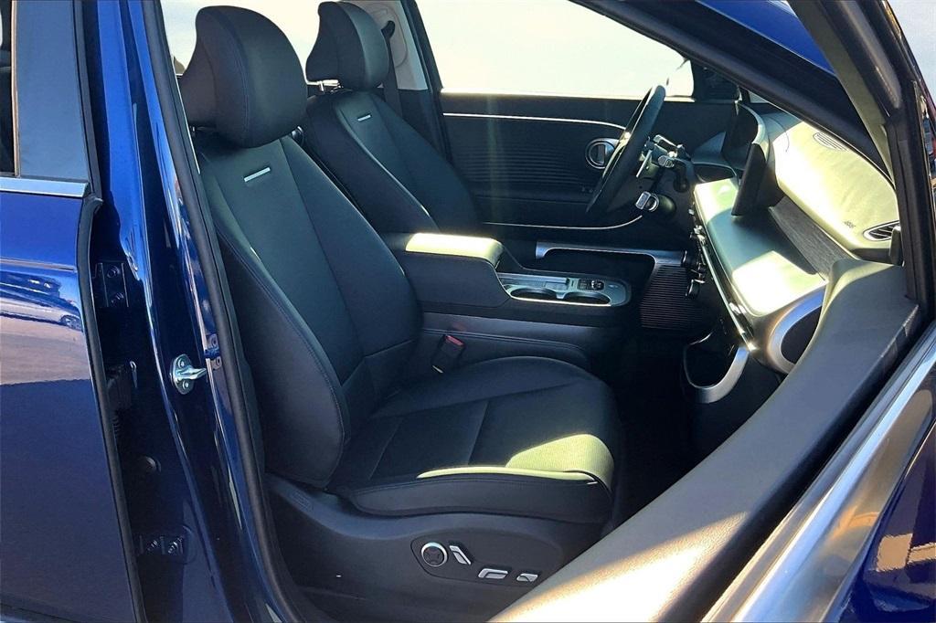 new 2026 Hyundai IONIQ 9 car, priced at $65,770
