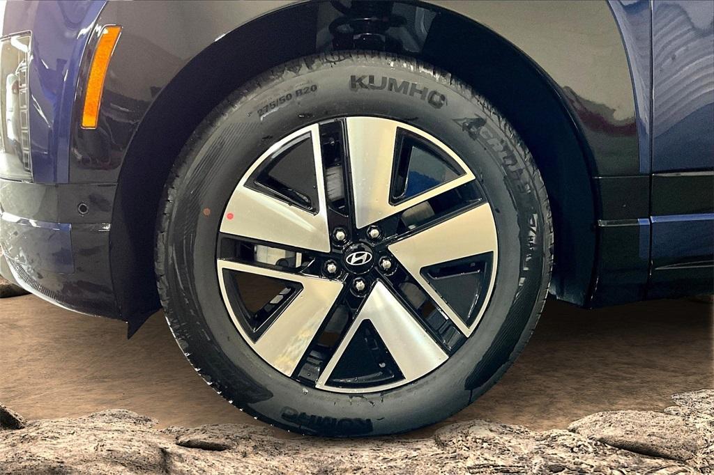 new 2026 Hyundai IONIQ 9 car, priced at $63,585