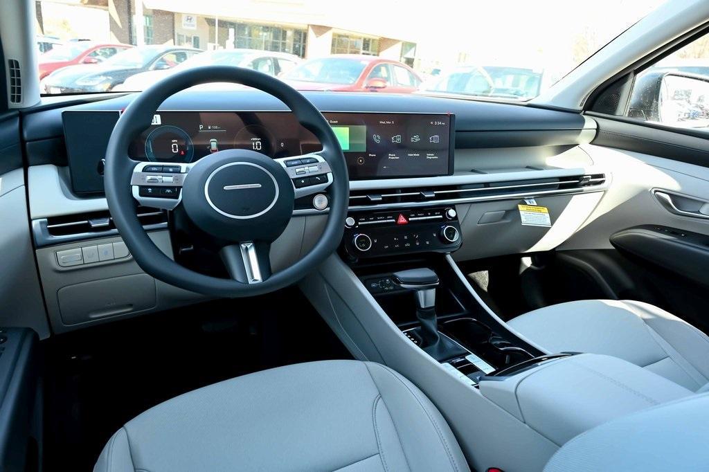 new 2025 Hyundai Tucson car, priced at $31,475