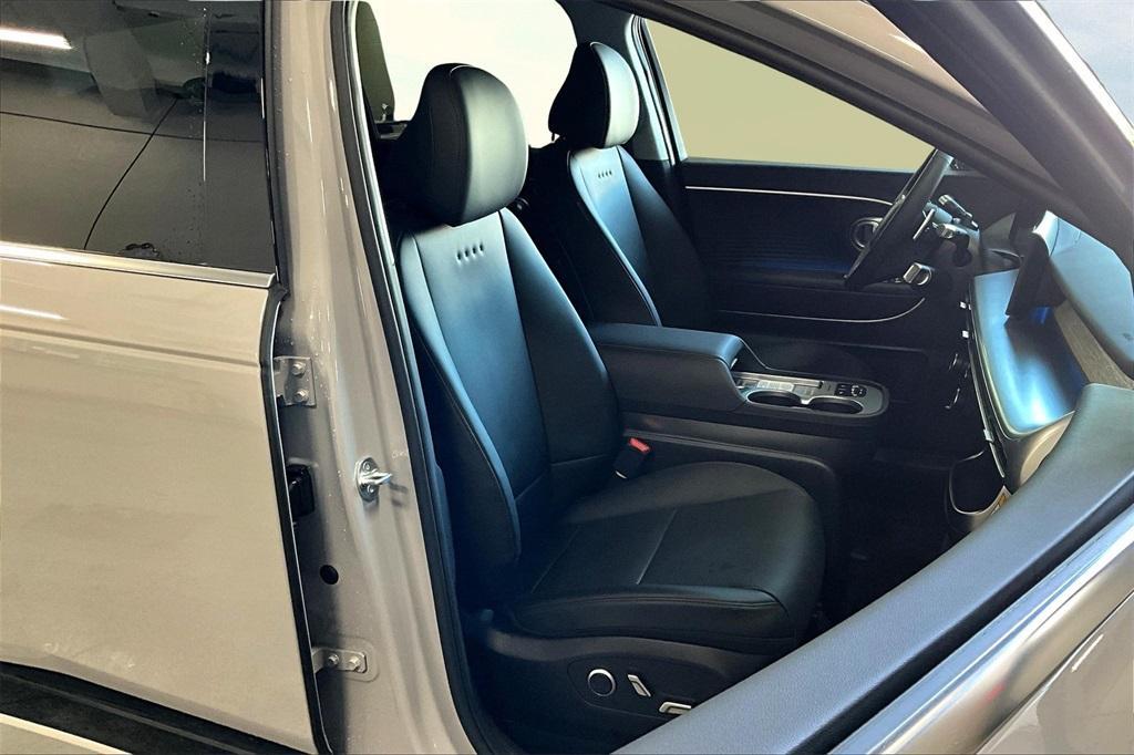new 2026 Hyundai IONIQ 9 car, priced at $64,545