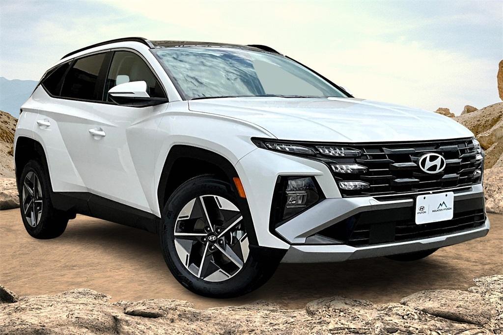 new 2025 Hyundai TUCSON Hybrid car, priced at $32,915