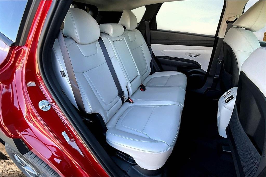 new 2025 Hyundai TUCSON Hybrid car, priced at $32,915