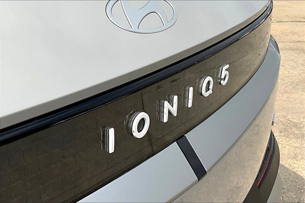 new 2025 Hyundai IONIQ 5 car, priced at $47,220