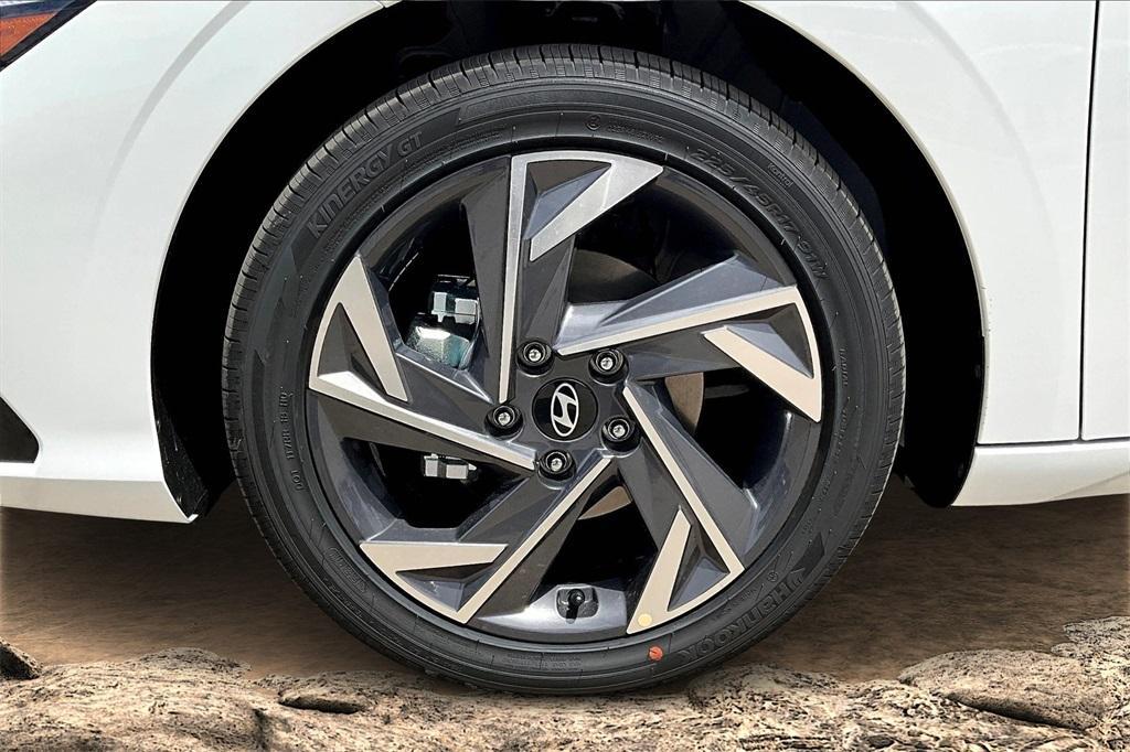 new 2025 Hyundai ELANTRA HEV car, priced at $27,140
