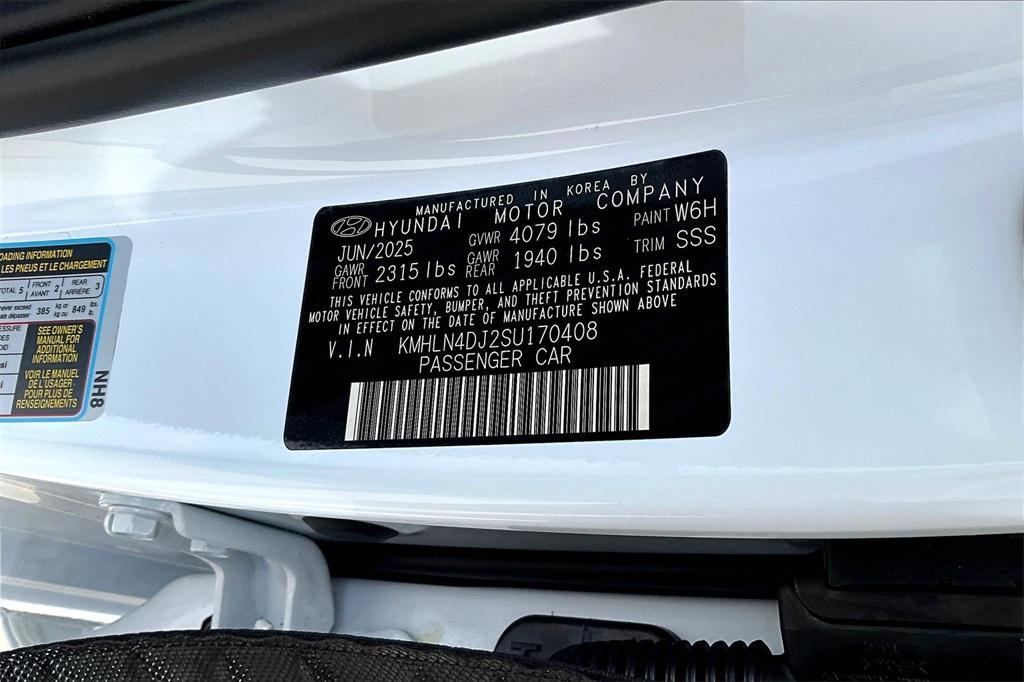 new 2025 Hyundai ELANTRA HEV car, priced at $27,140