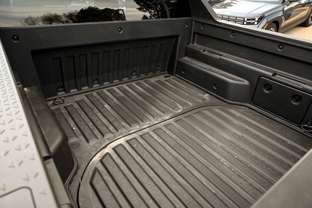 new 2025 Hyundai SANTA CRUZ car, priced at $30,215