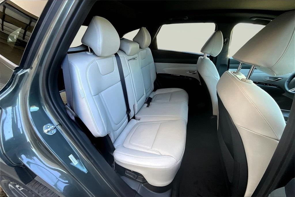 new 2025 Hyundai TUCSON Hybrid car, priced at $40,135