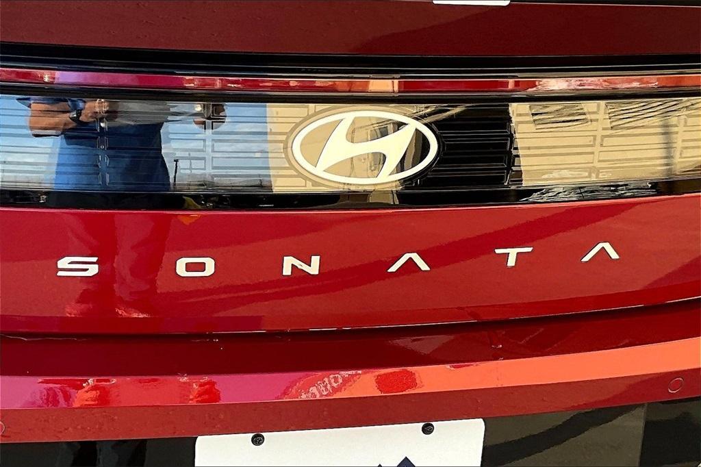 new 2025 Hyundai Sonata Hybrid car, priced at $38,520