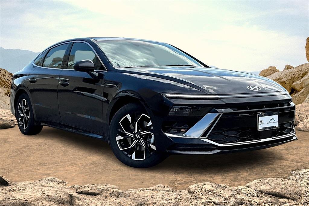 new 2025 Hyundai Sonata car, priced at $26,105