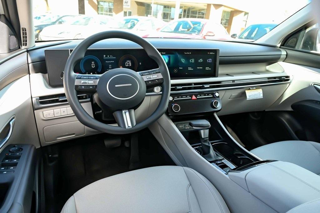 new 2025 Hyundai Tucson car, priced at $30,790