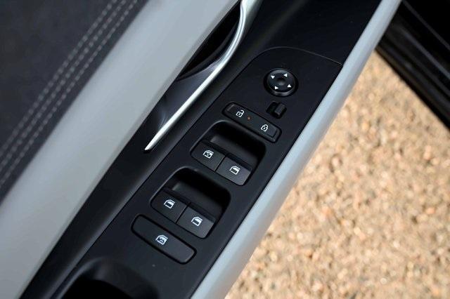 new 2025 Hyundai ELANTRA HEV car, priced at $28,715