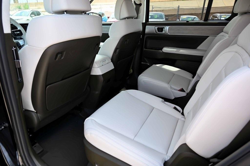 new 2025 Hyundai Santa Fe car, priced at $47,049