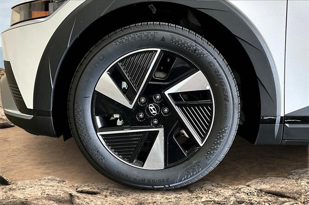 new 2025 Hyundai IONIQ 5 car, priced at $46,220