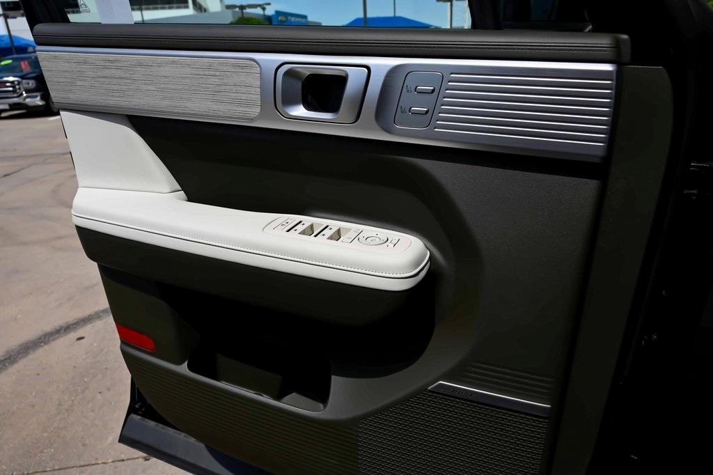 new 2025 Hyundai Santa Fe car, priced at $46,755