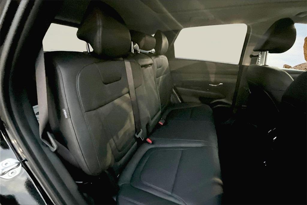 new 2025 Hyundai TUCSON Hybrid car, priced at $33,240