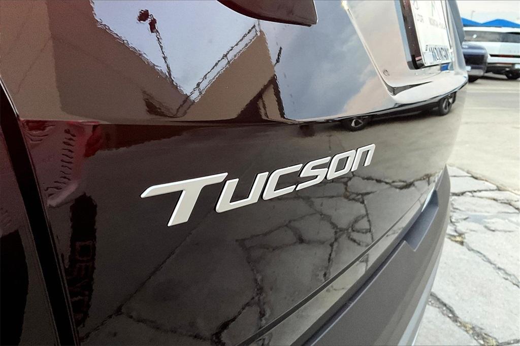 new 2025 Hyundai TUCSON Hybrid car, priced at $33,240